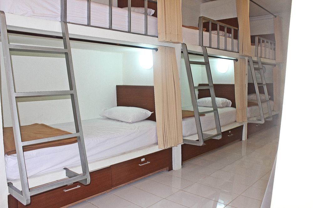 Legian Mirah Hostel מראה חיצוני תמונה